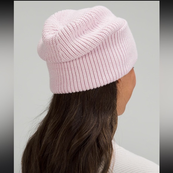 Lululemon Ribbed Merino Wool Blend knit Beanie size L/XL in heathered pink peony - Picture 2 of 3